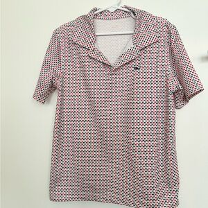 Vineyard Vines Red, Green, and Blue Whale Print Performance Shirt size 7